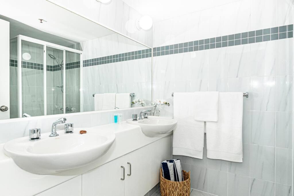 Broadbeach Victoria Square غولد كوست المظهر الخارجي الصورة
